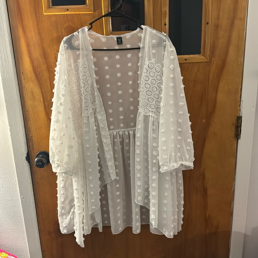 White kimono type summer cover up